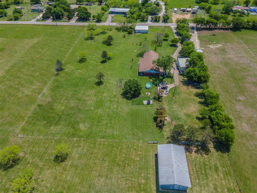 Property Photo: 9225 County Rd 513 TX 76009