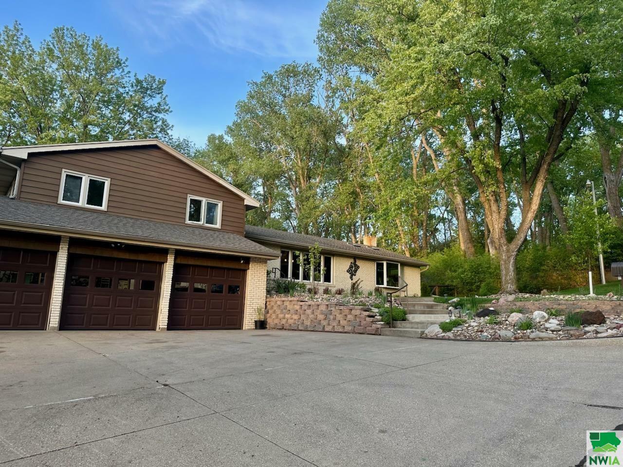 Property Photo: 4850 Skyline Drive IA 51104