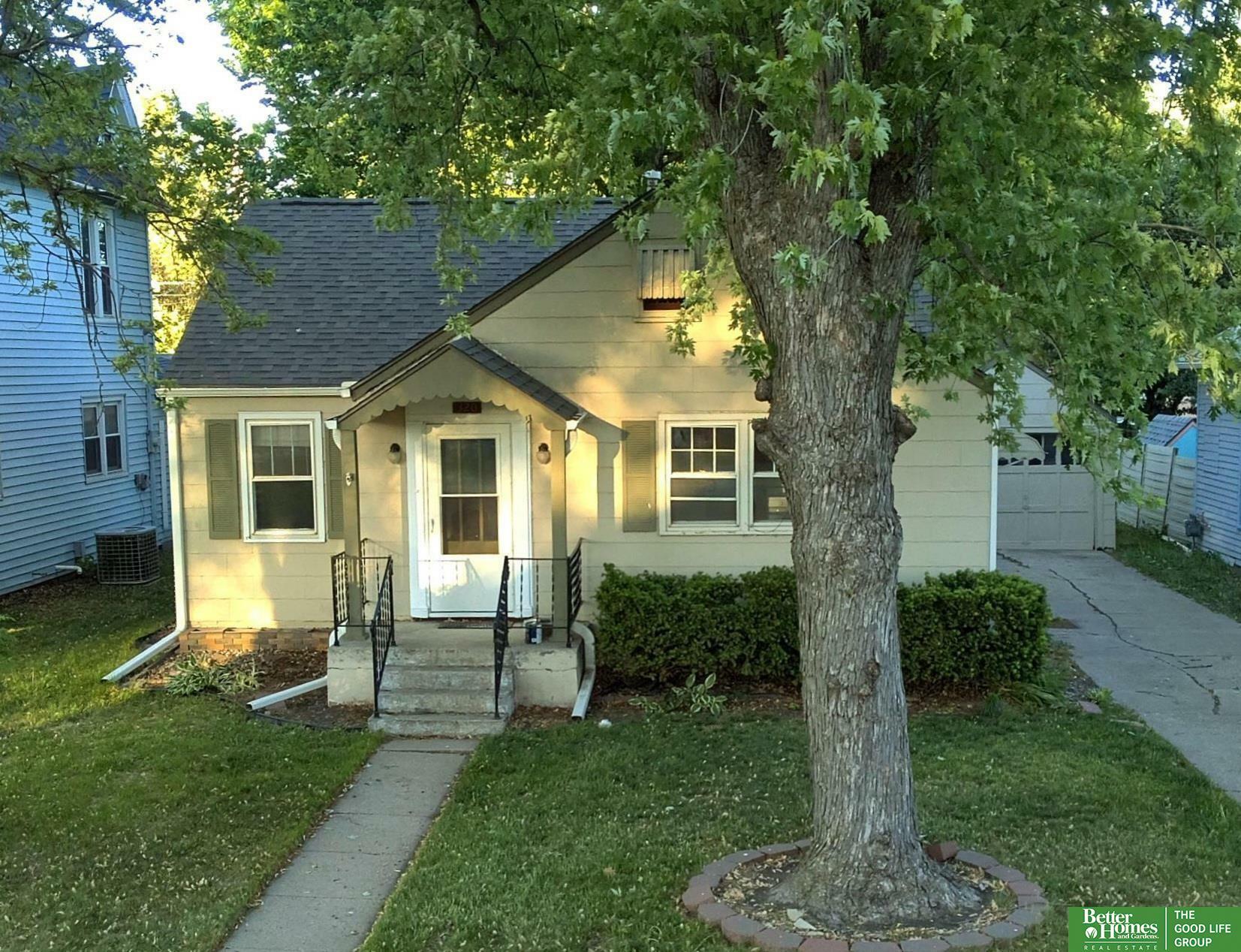 320 N College Avenue  York NE 68467 photo