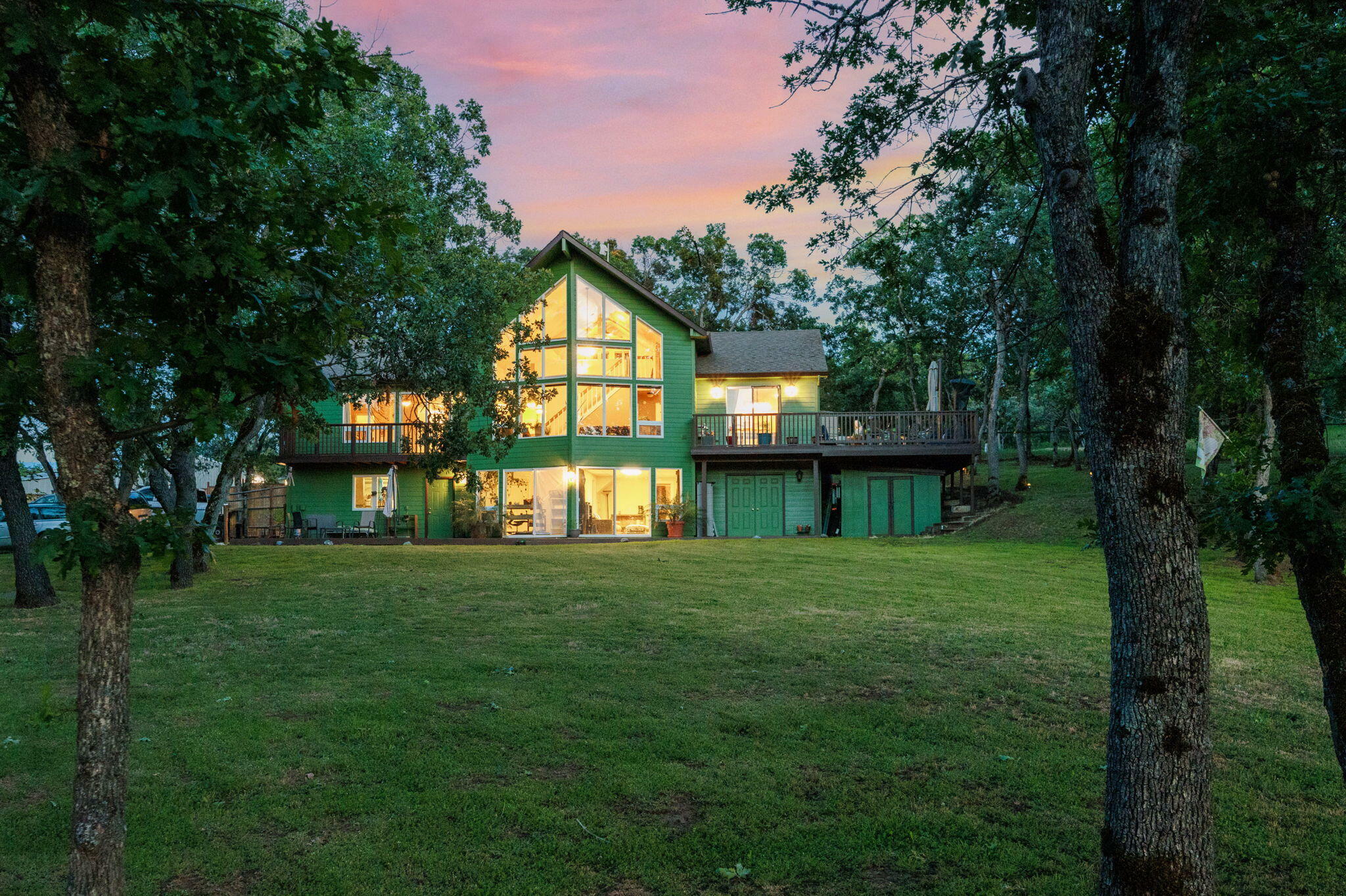 4291 Pioneer Road  Medford OR 97501 photo