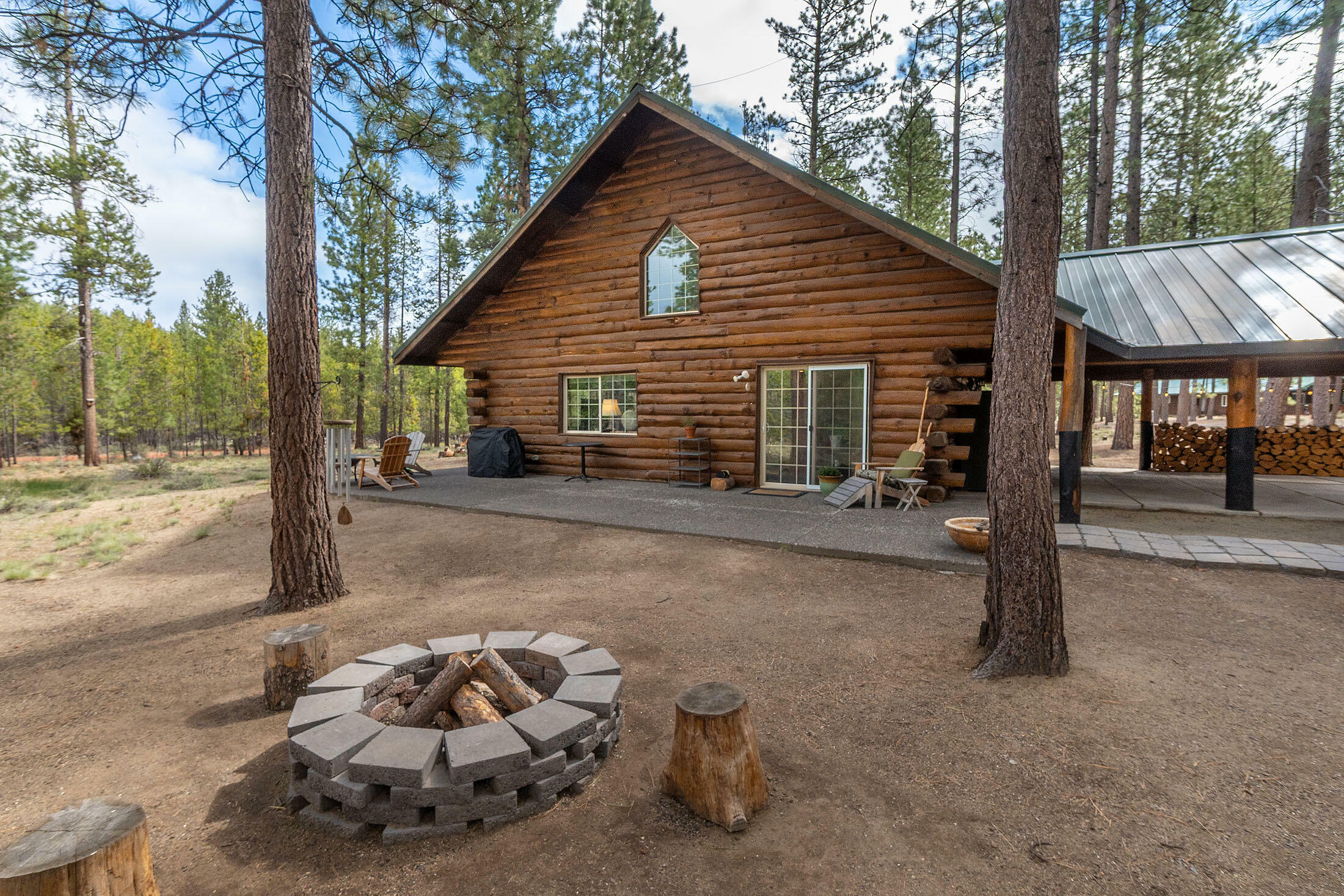 Property Photo: 153526 Twilla Court OR 97739