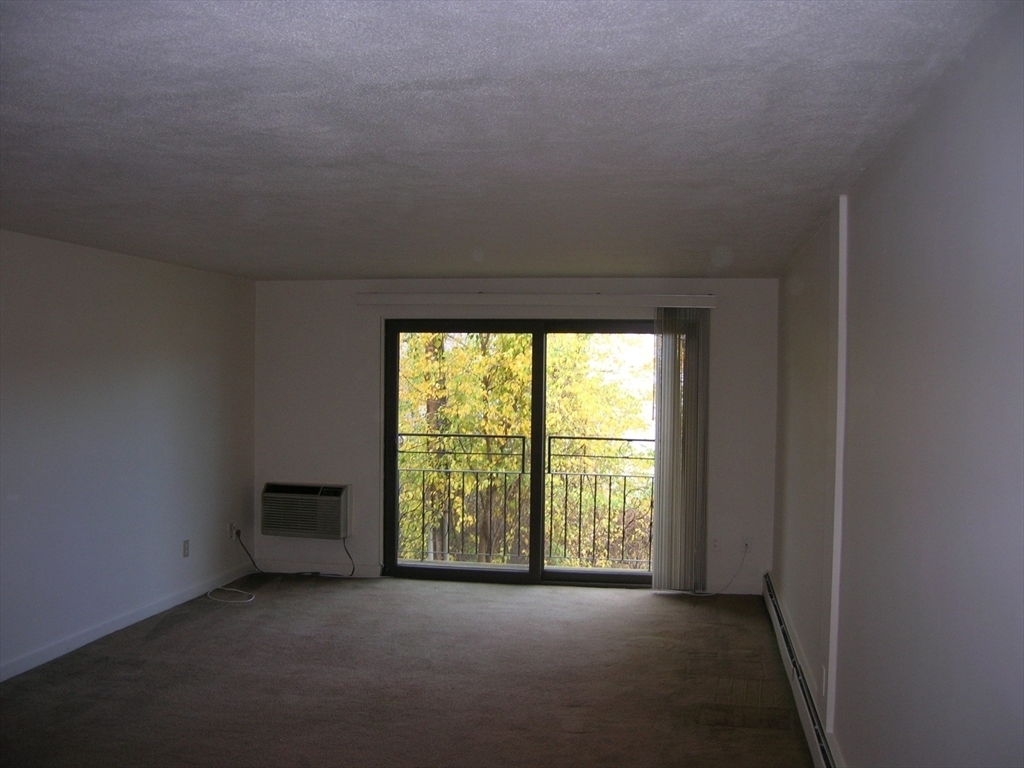 Property Photo: 258 Main Street 17 MA 01864