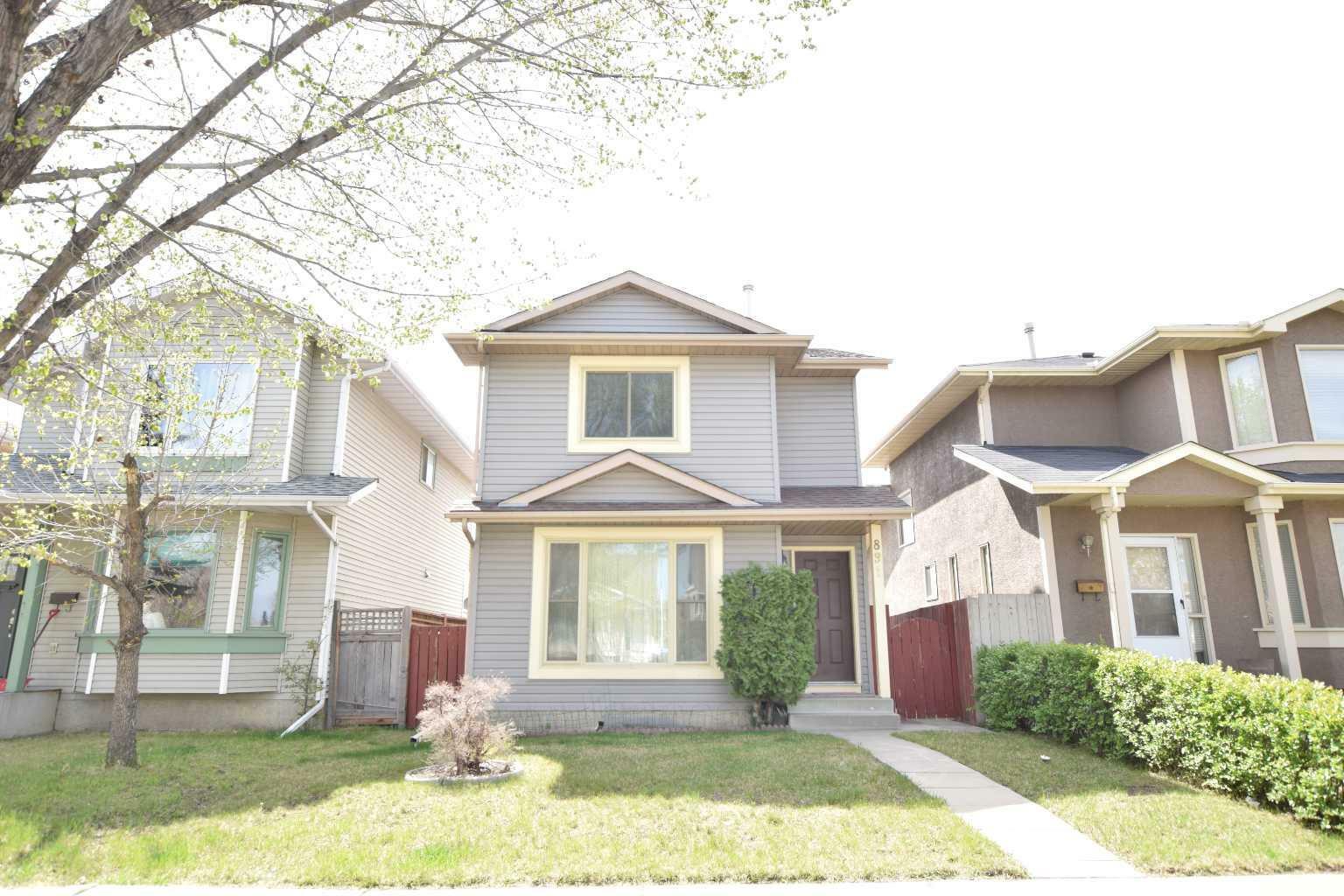 Property Photo: 891 Erin Woods Drive SE AB T2B 3E8