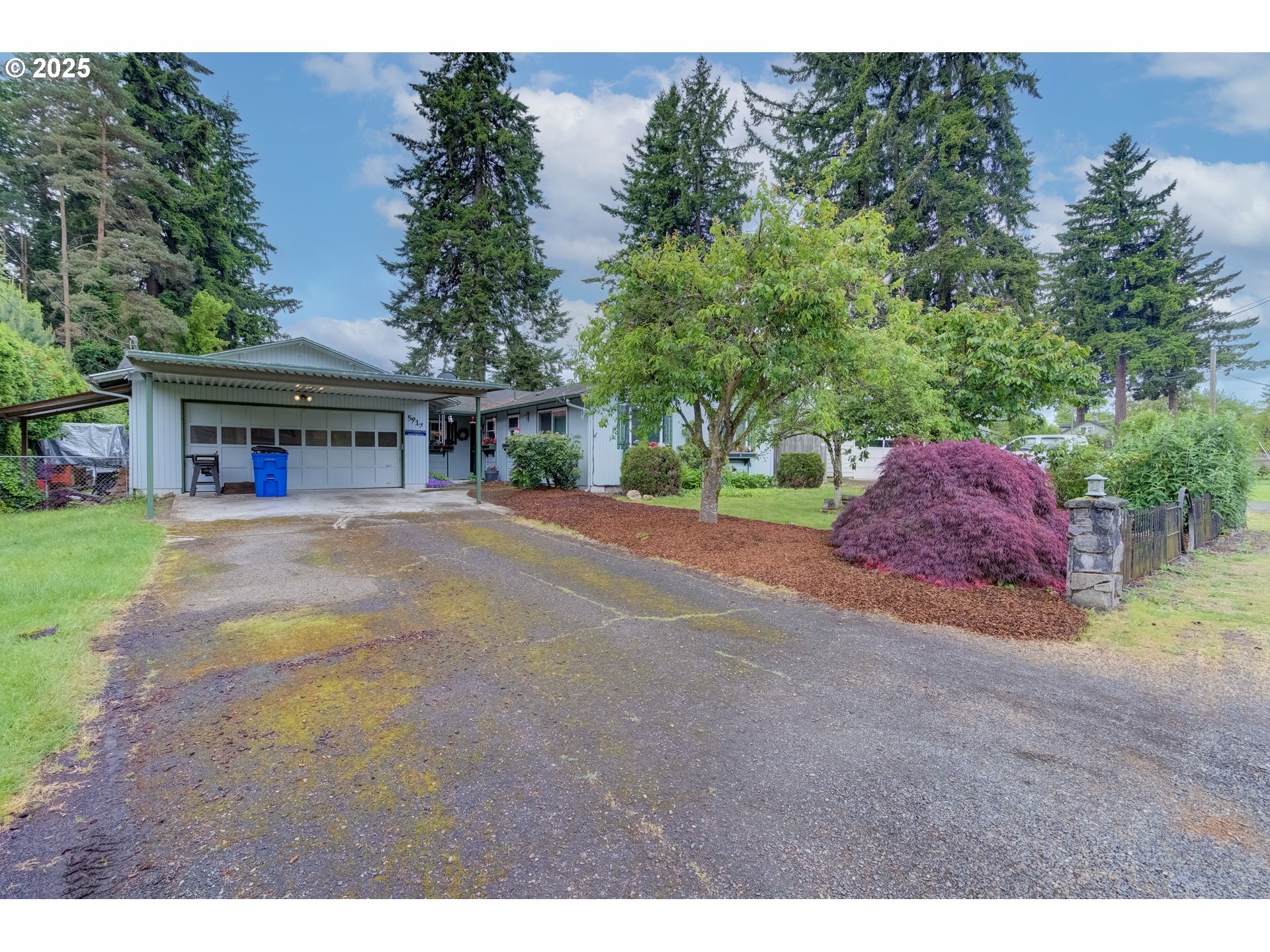 Property Photo: 5917 NE 47th St WA 98661