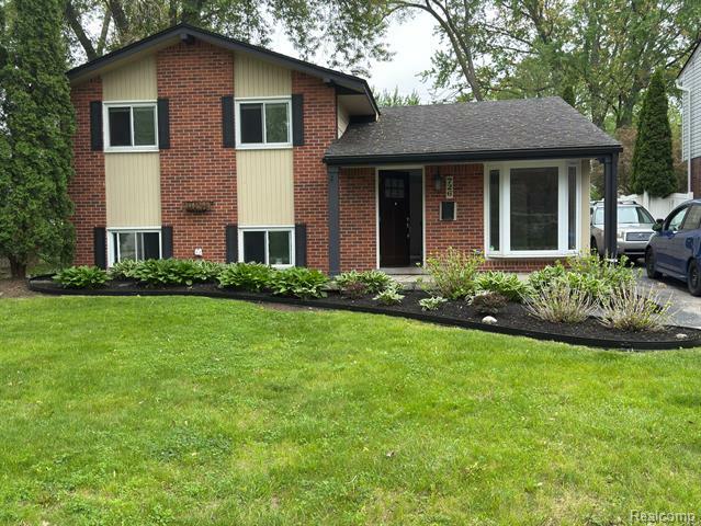 726 Woodlawn Avenue  Royal Oak MI 48073 photo
