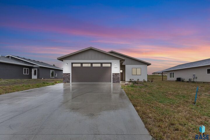 1004 S 6th Ave  Rock Rapids IA 51246 photo