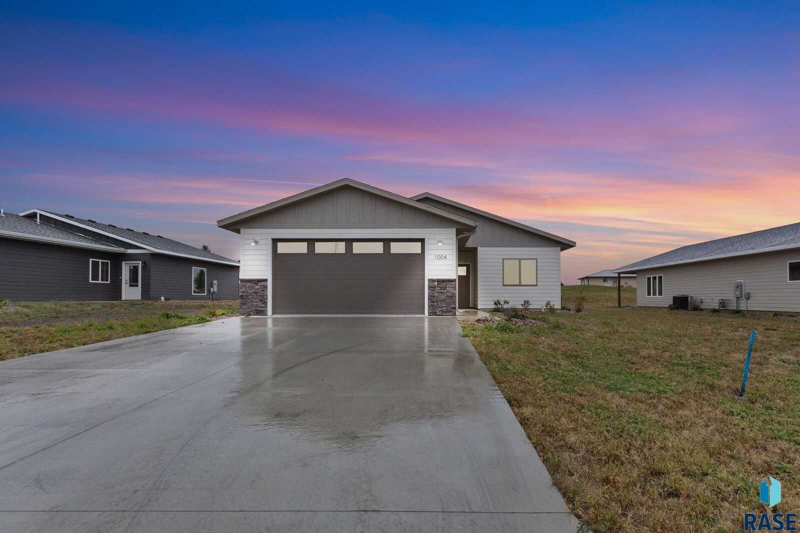 Property Photo: 1004 S 6th Ave IA 51246