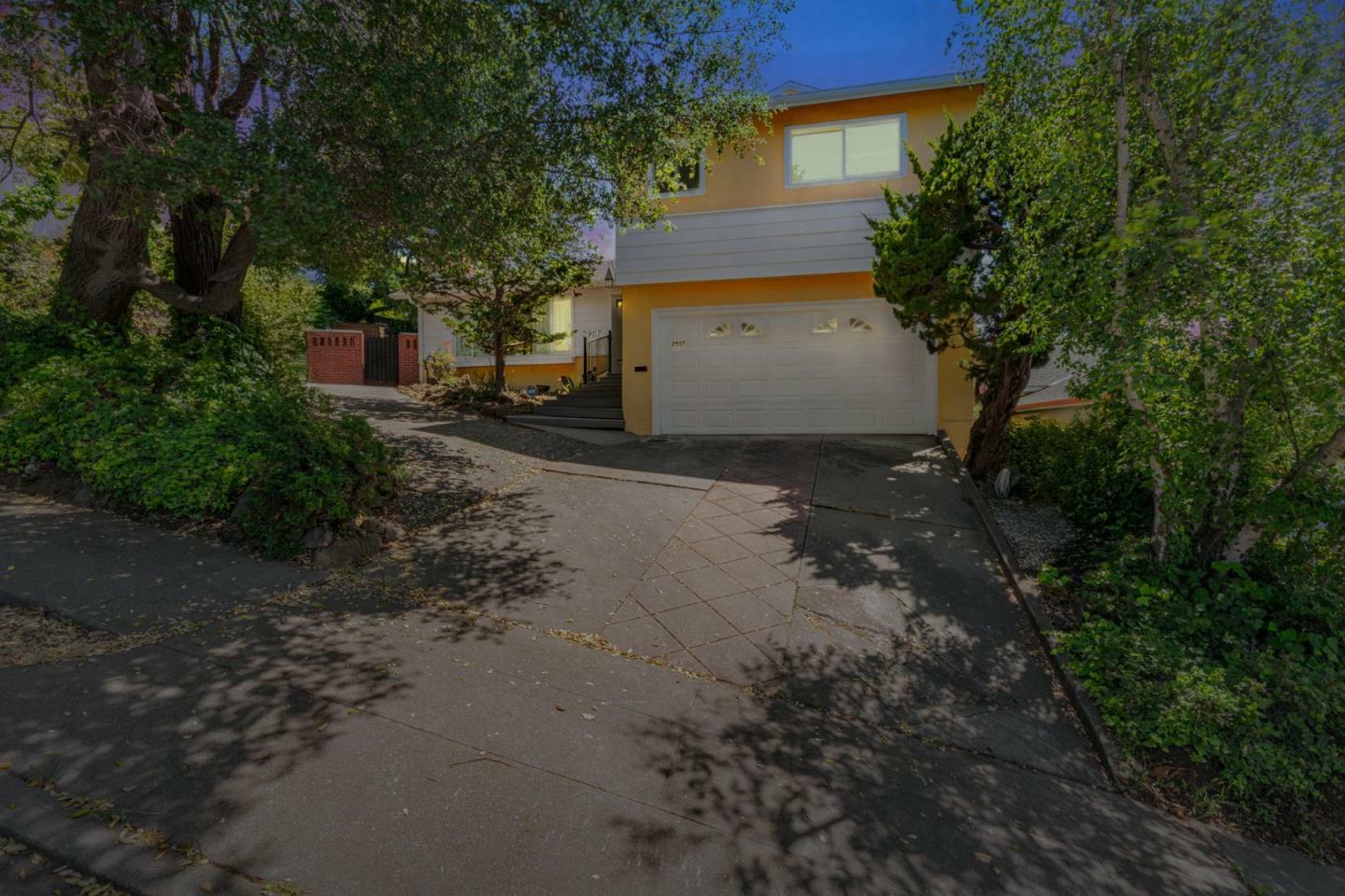 Property Photo: 2907 Winchester Drive CA 94541