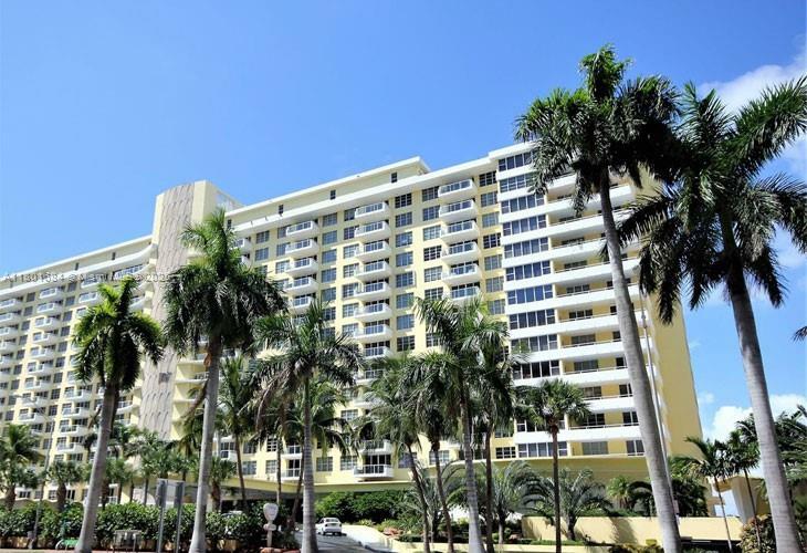 Property Photo:  5600 Collins Ave 14B  FL 33140 