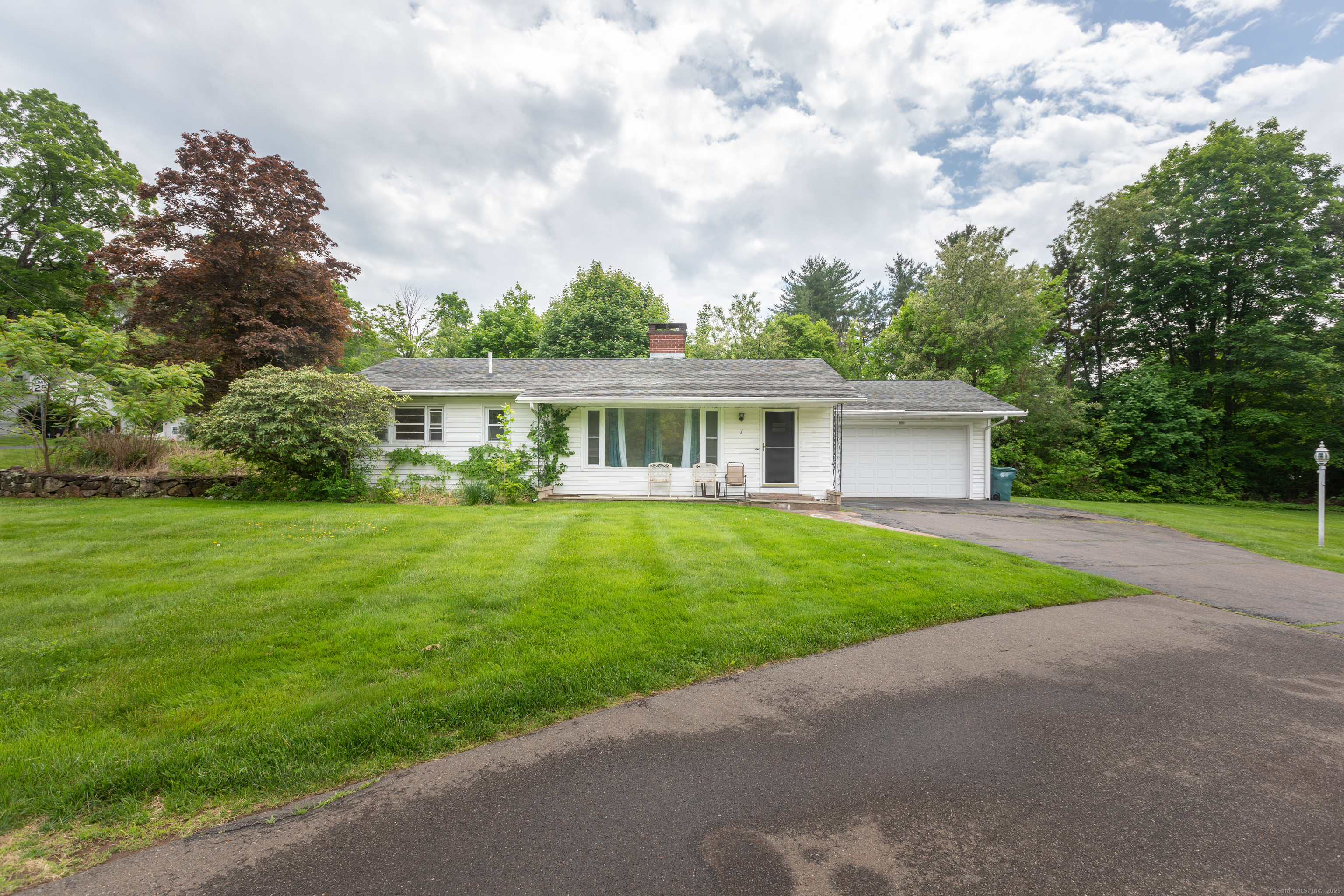 Property Photo: 1 Knoll Drive CT 06518