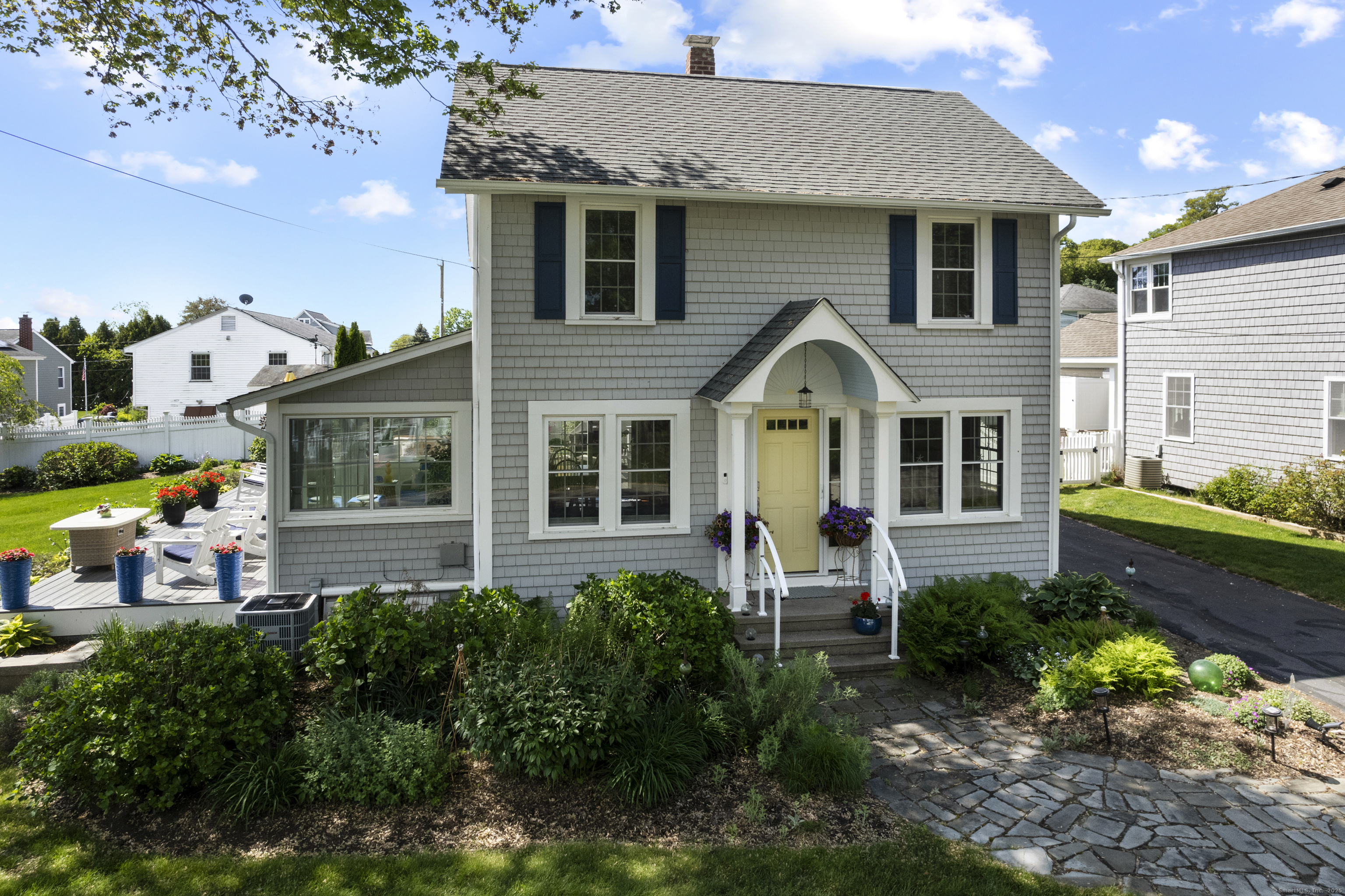Property Photo:  15 Attawan Avenue  CT 06357 