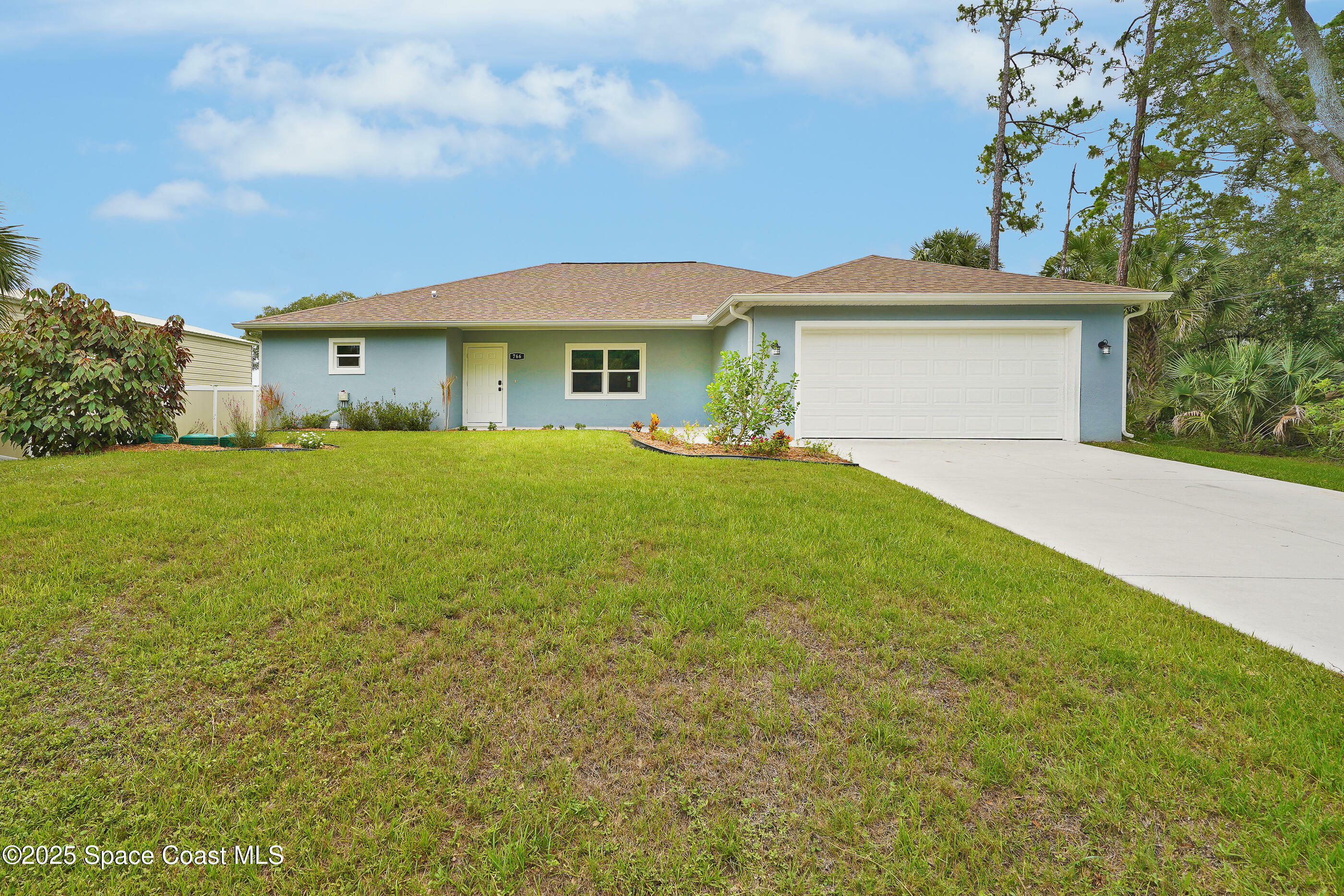 Property Photo: 766 Tooley Road SW FL 32908