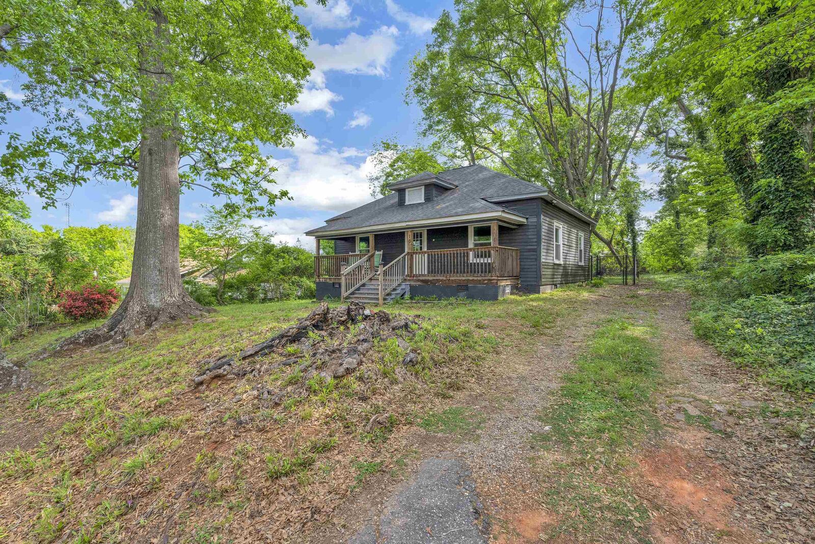 Property Photo: 10 Beech Street SC 29303