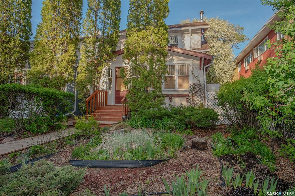Property Photo:  2245 Smith Street  SK S4P 2P5 