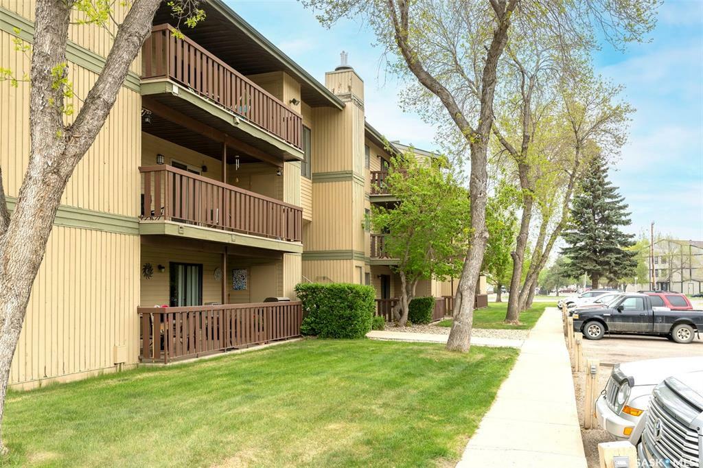 Property Photo: 1121 McKercher Drive 305B SK S7H 5B8
