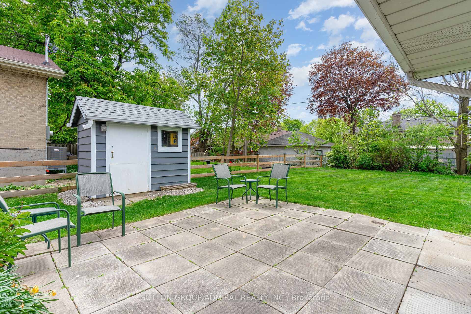 Property Photo:  43 Vanderbrent Crescent  ON M9R 3W9 