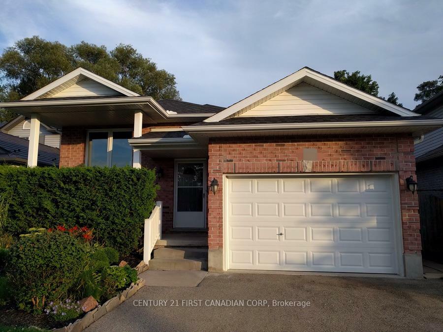 Photo de la propriété: 567 Sprucewood Drive ON N5X 4J5