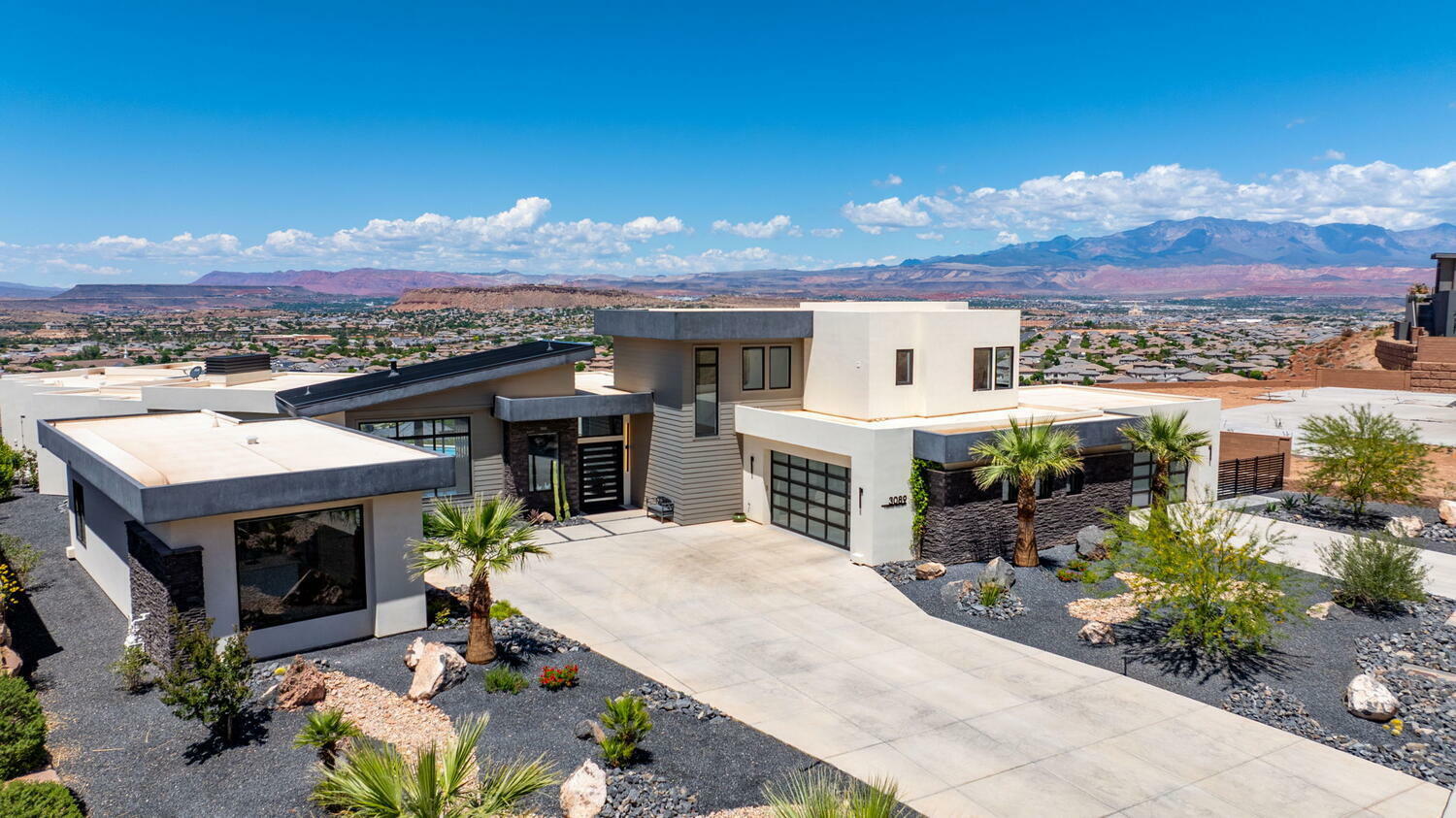Property Photo:  3089 E Banded Hills Dr  UT 84790 