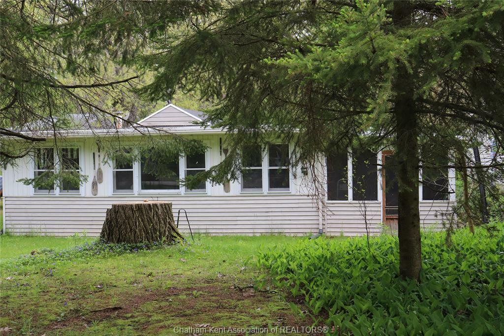 Property Photo: 11373 Bowman Avenue ON N0P 1X0