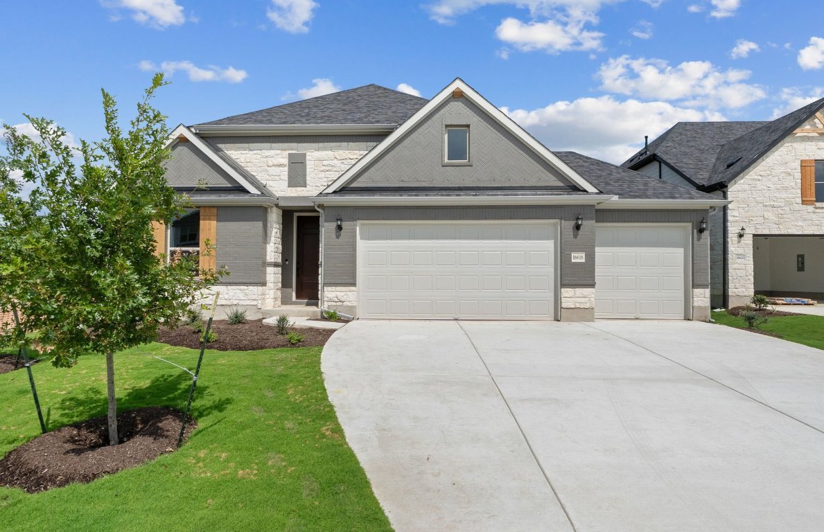 Property Photo: 16616 Aminia Avenue TX 78660