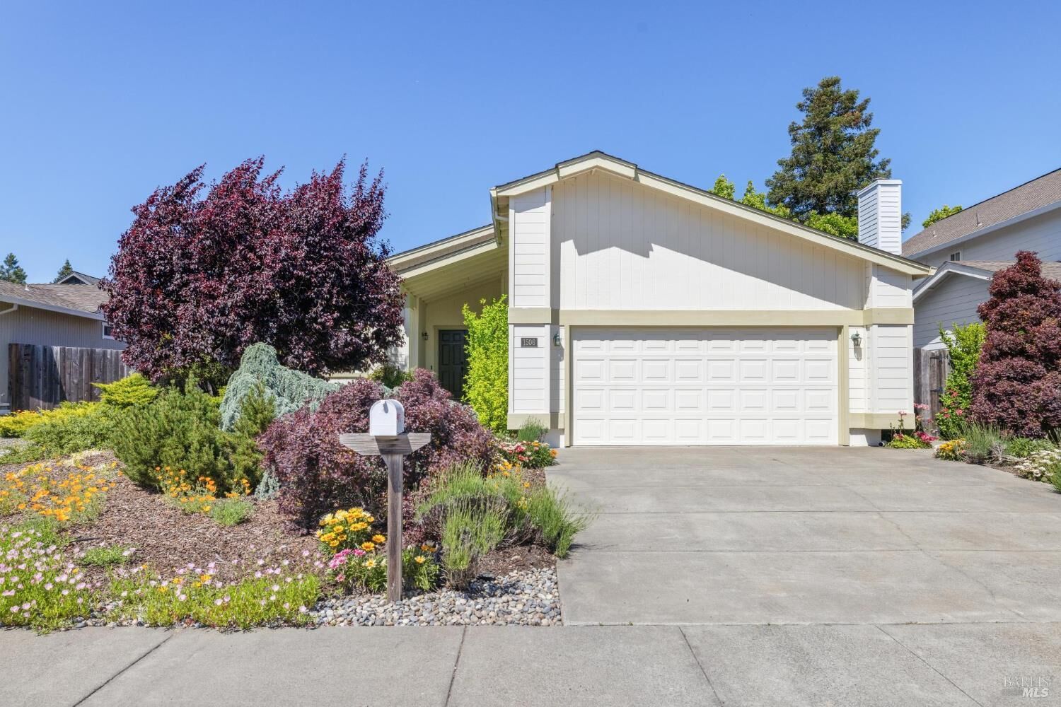 Property Photo: 1506 Cerro Sonoma Circle CA 94954