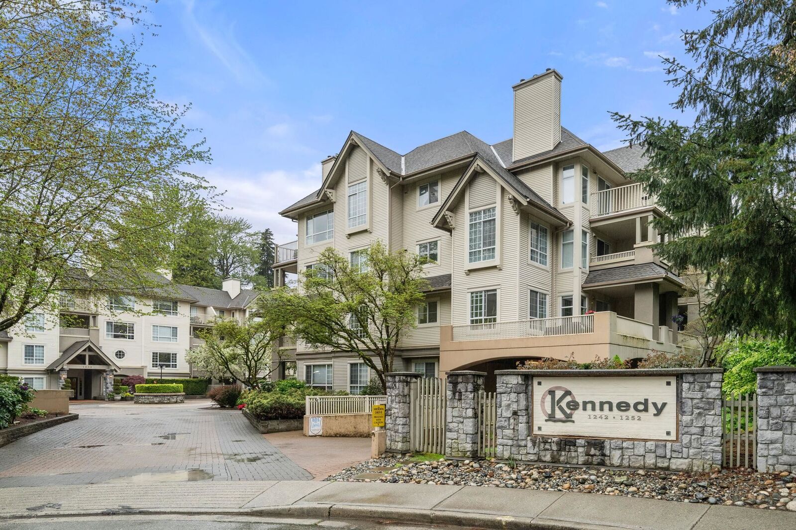 Property Photo: 1252 Town Centre Boulevard 432 BC V3B 7R7