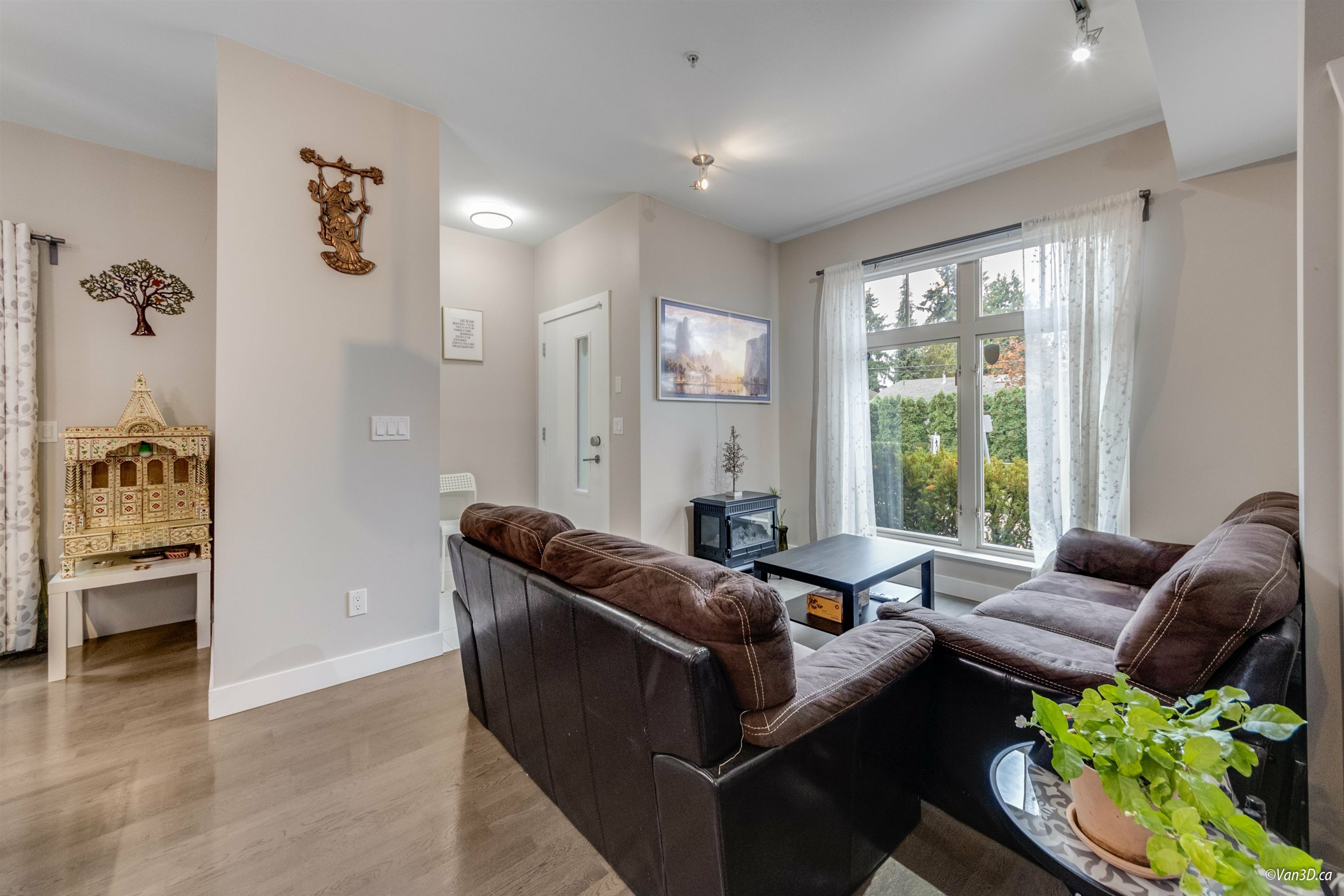 Property Photo: 10119 River Drive 9 BC V6X 0K8