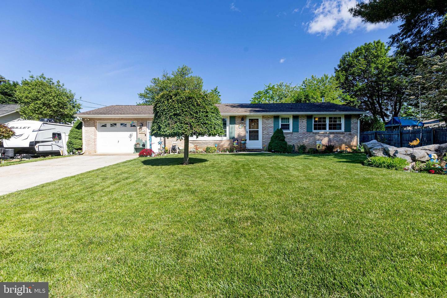 Property Photo: 1511 Webster Drive PA 17015