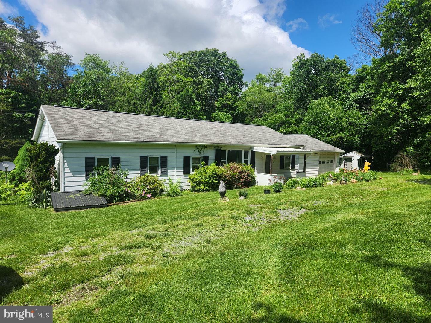 Property Photo: 2661 Couchtown Road PA 17047