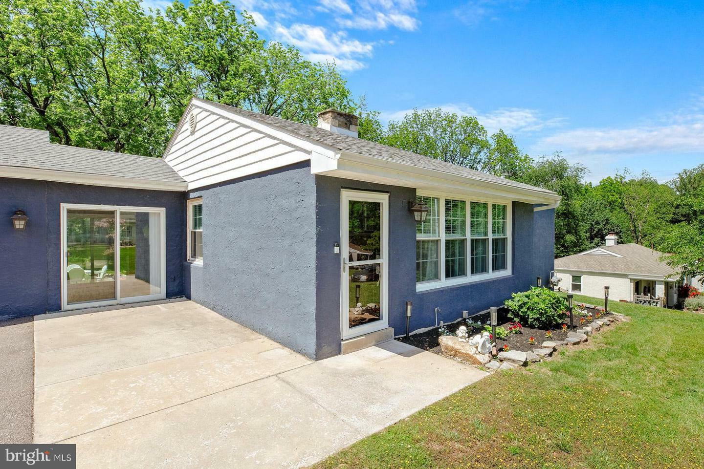 Property Photo: 221 Brookside Drive PA 19053