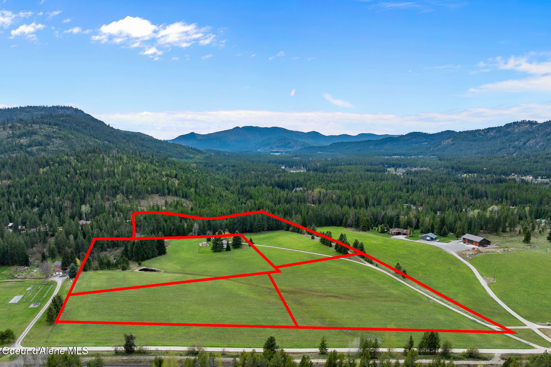 Property Photo: 260 Hidden Creek Rd ID 83860