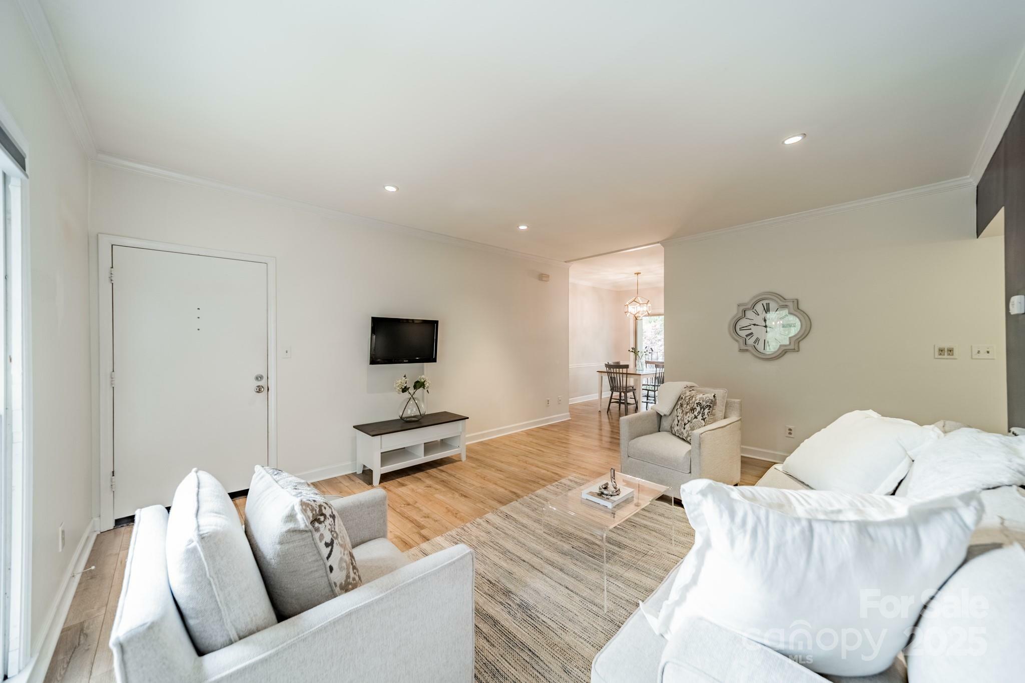 Property Photo:  5927 Quail Hollow Road H  NC 28210 