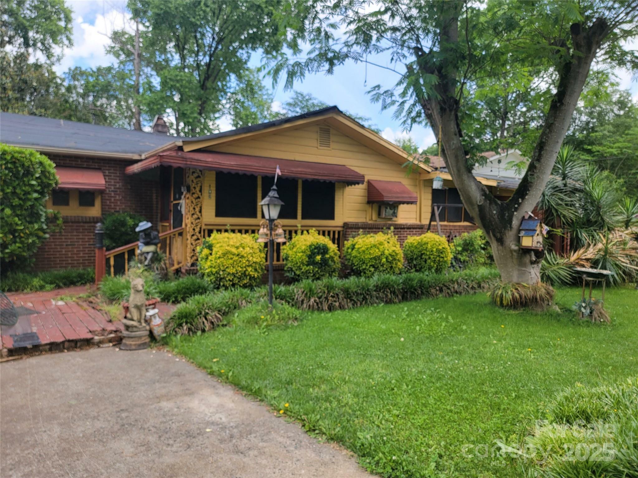 Property Photo:  106 Berry Street  SC 29715 