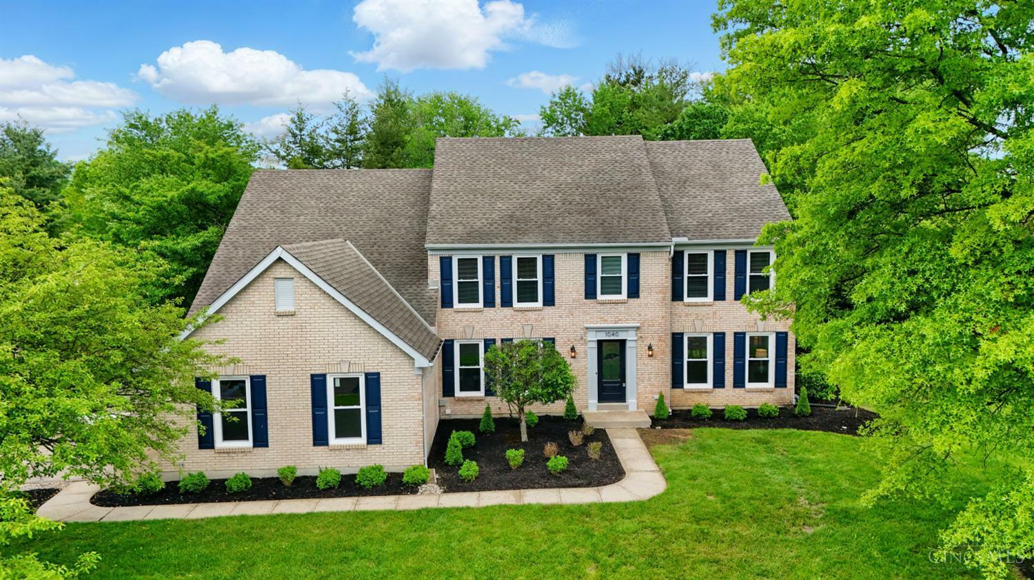 Property Photo: 1040 Cheltenham Place OH 45039