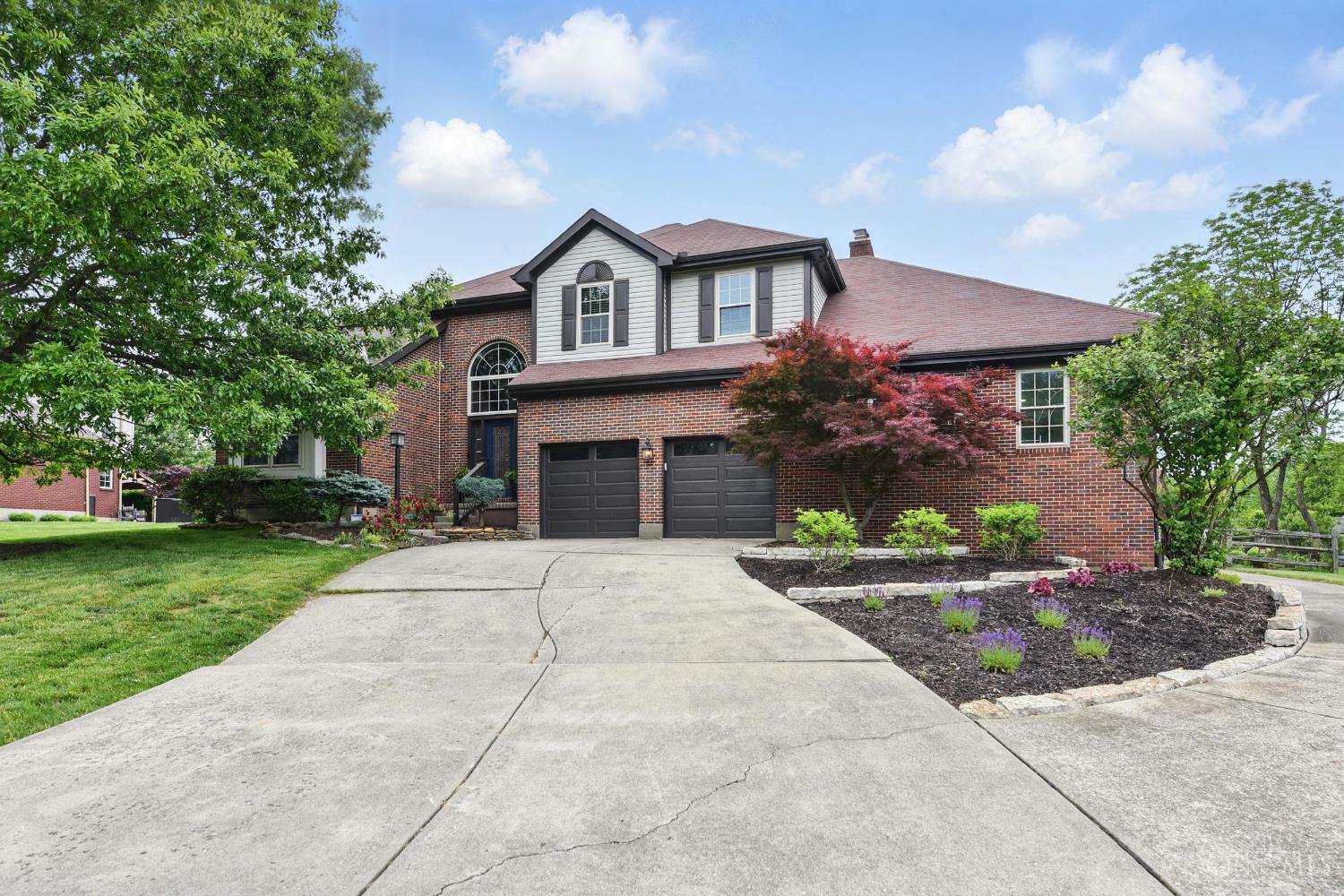 Property Photo: 4058 Waterford Way OH 45245