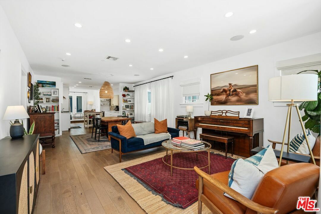 Property Photo: 4139 Camero Ave CA 90027