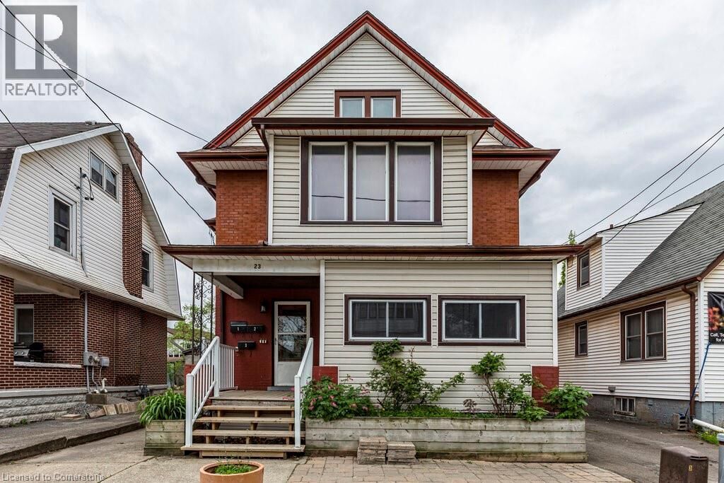 Property Photo:  23 Avenue Place  ON L3B 4B2 