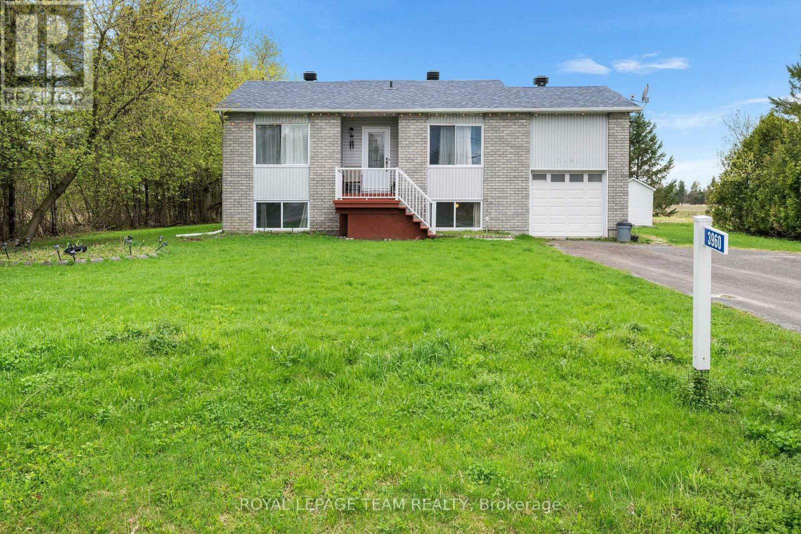 Property Photo: 3960 Drouin Road ON K0A 2A0