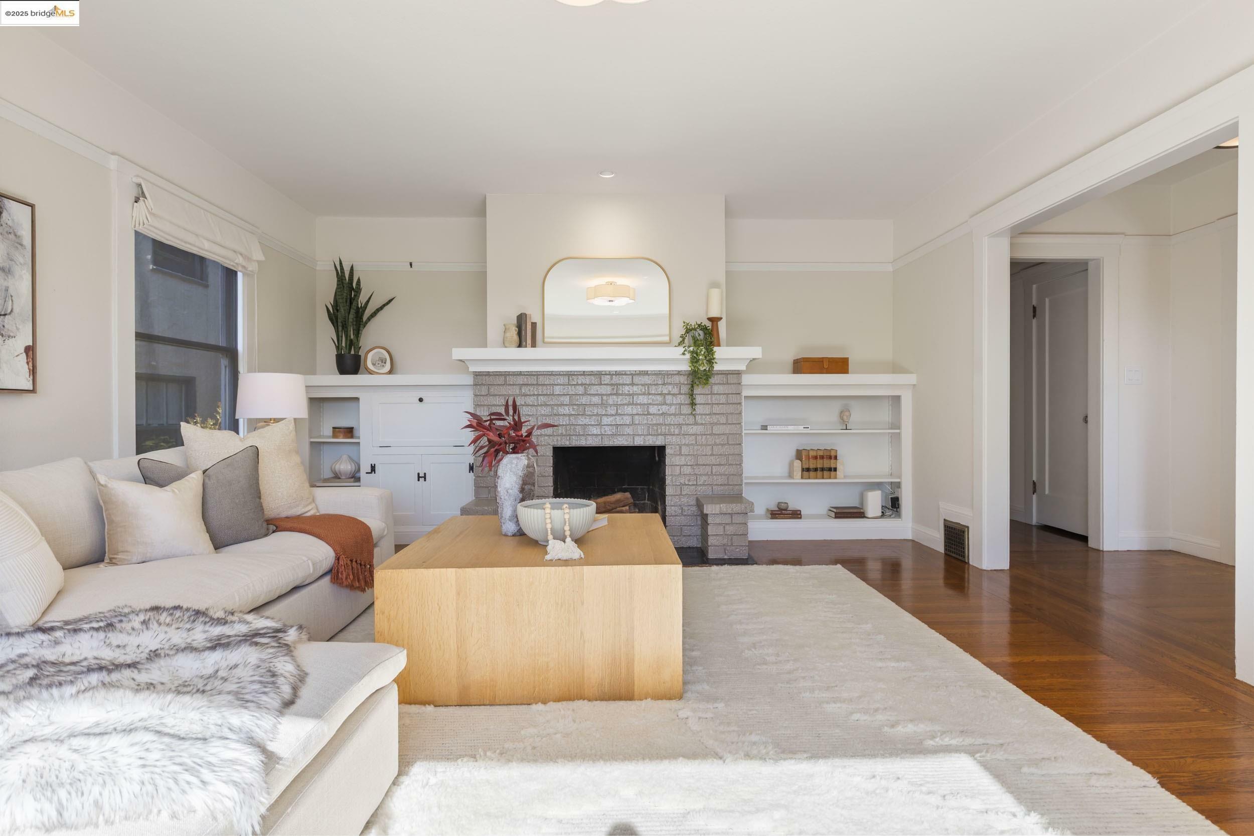 Property Photo: 5500 Carlton St CA 94618