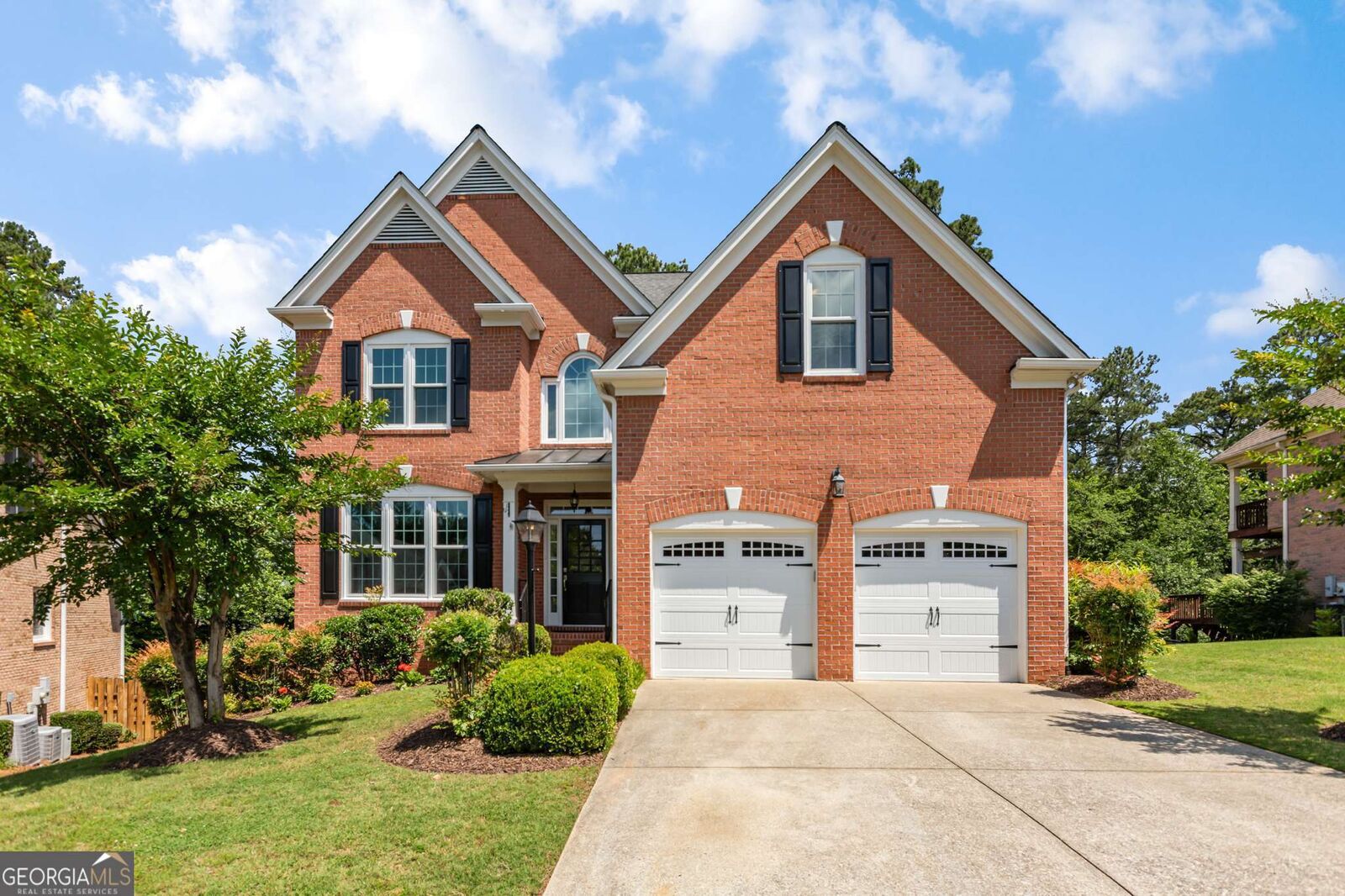 Property Photo: 210 Wentworth Terrace GA 30022