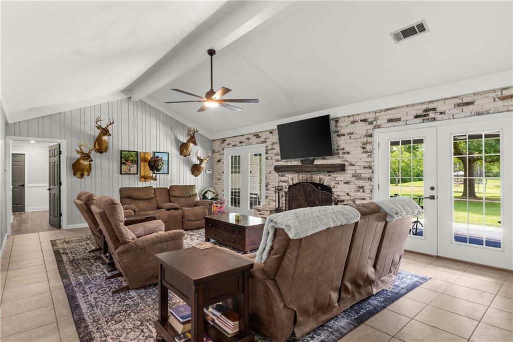 Property Photo: 1547 Scroggs Road LA 71323