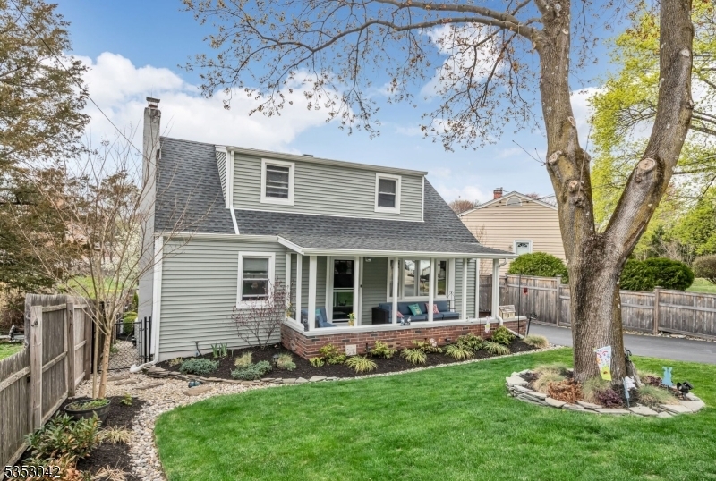 Property Photo:  3 Canterbury Rd  NJ 07456 