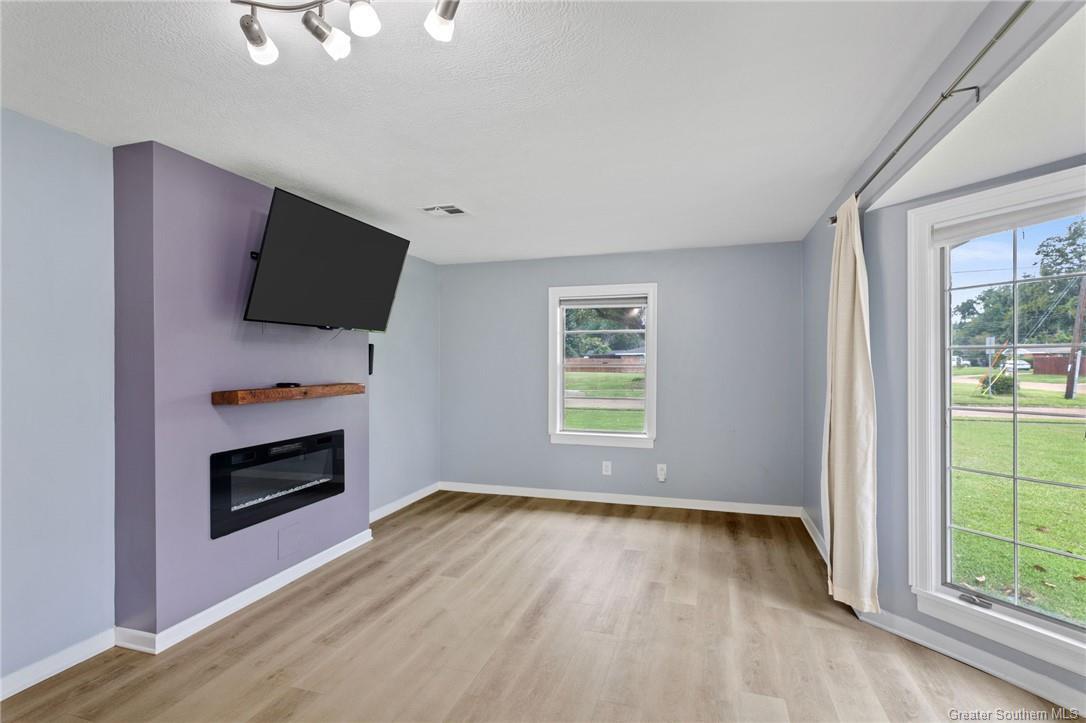 Property Photo: 649 Contour Drive LA 70605