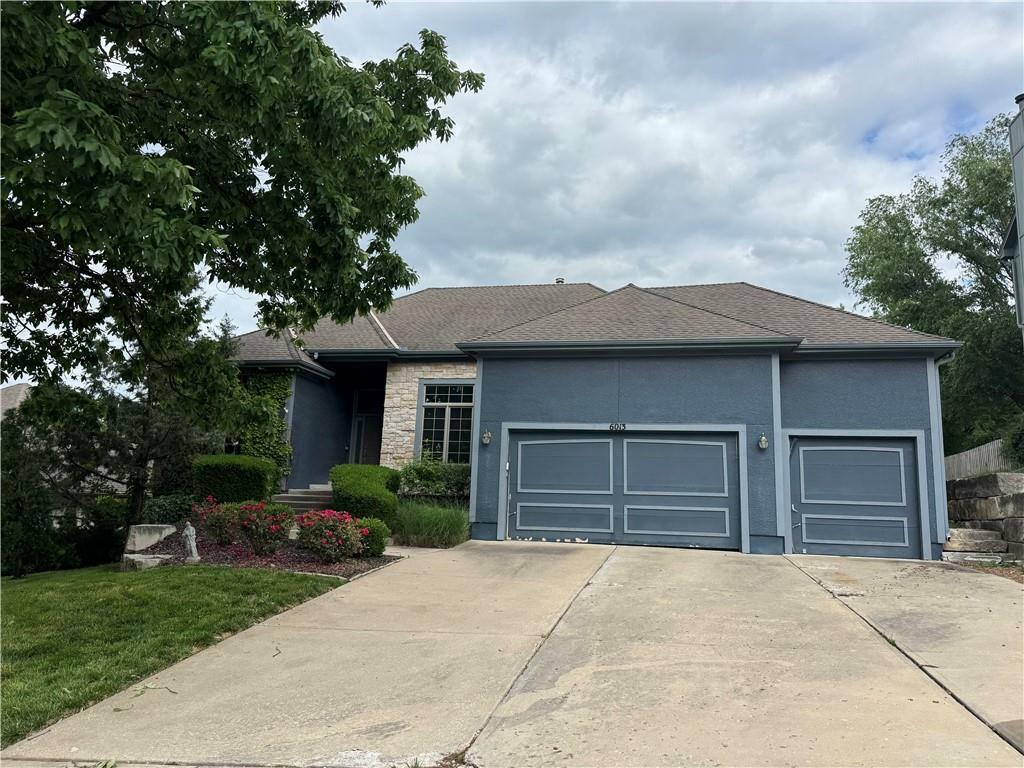 Property Photo: 6013 Cottonwood Street KS 66216