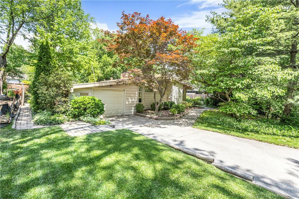 Property Photo:  2226 W 71st Terrace  KS 66208 