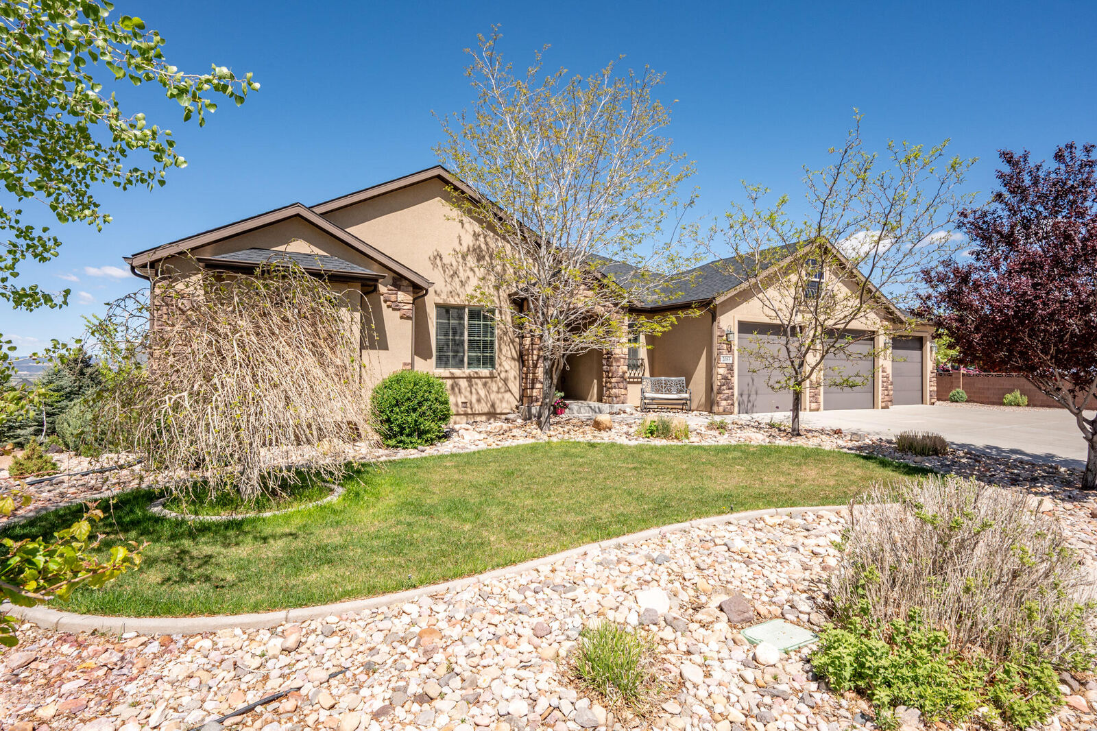 Property Photo: 2085 N Ashdown Forest Rd UT 84721