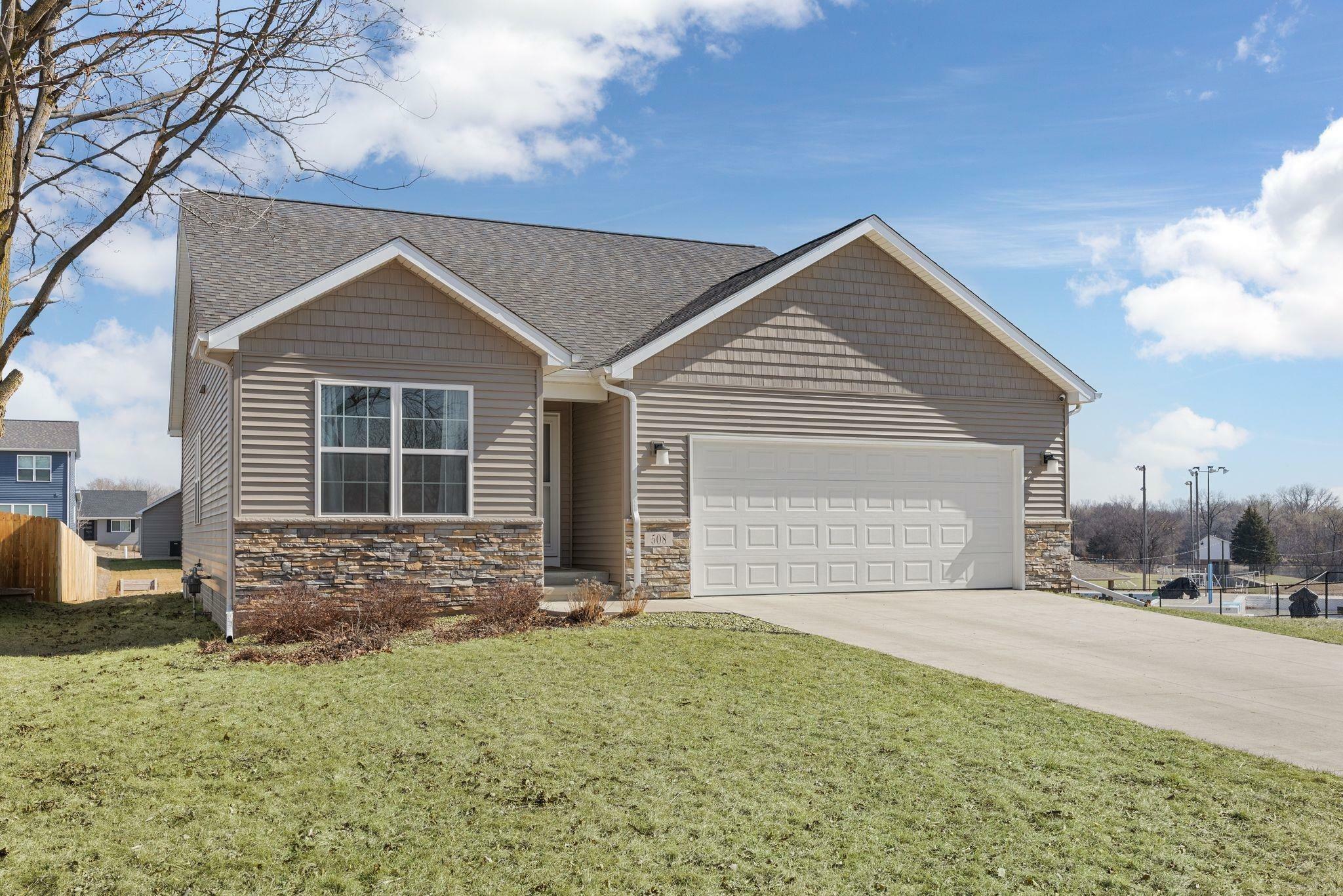 Property Photo: 508 SE 5th Avenue IA 50644