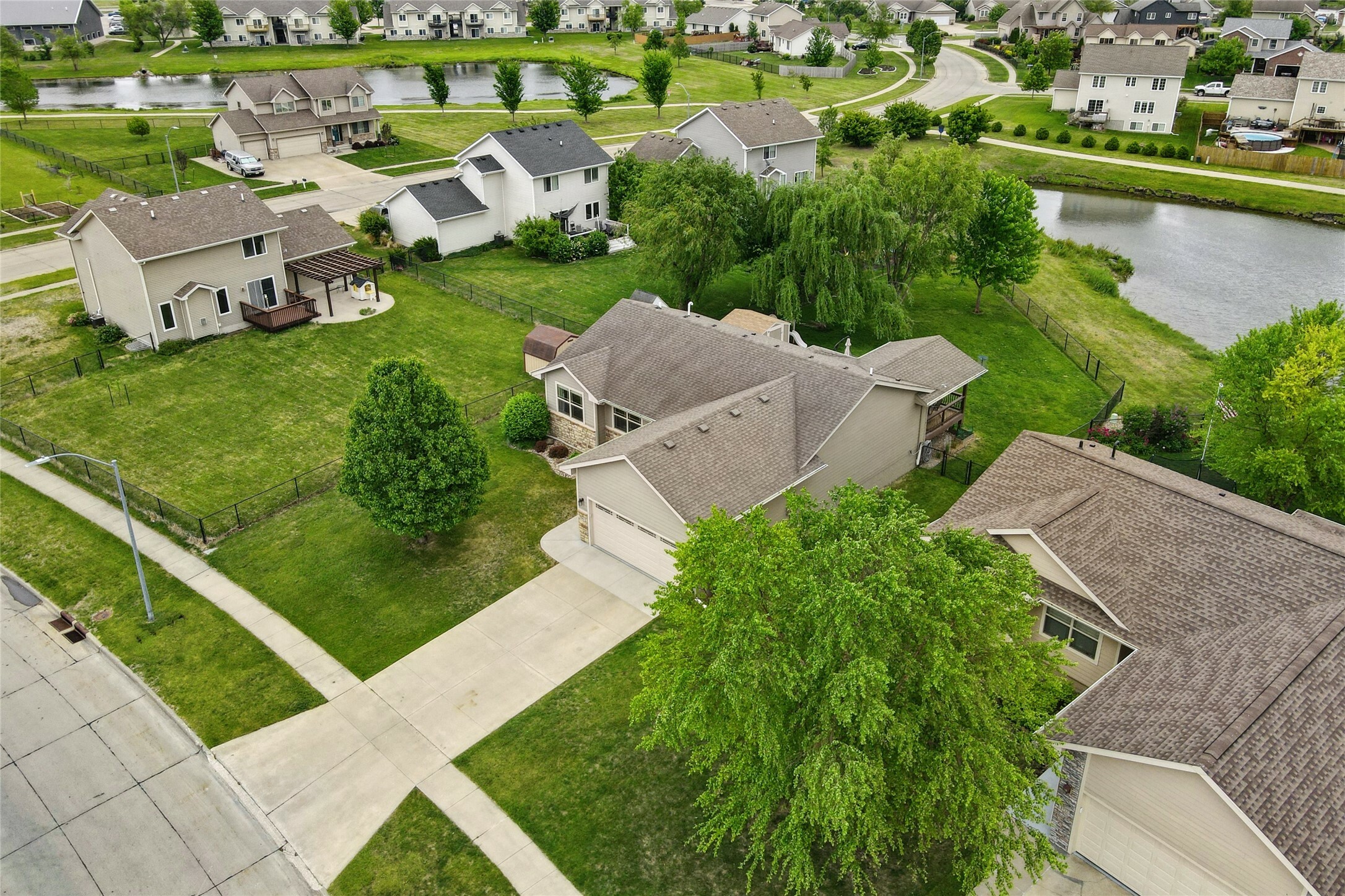 Property Photo: 1907 NW Lakeside Drive IA 50023
