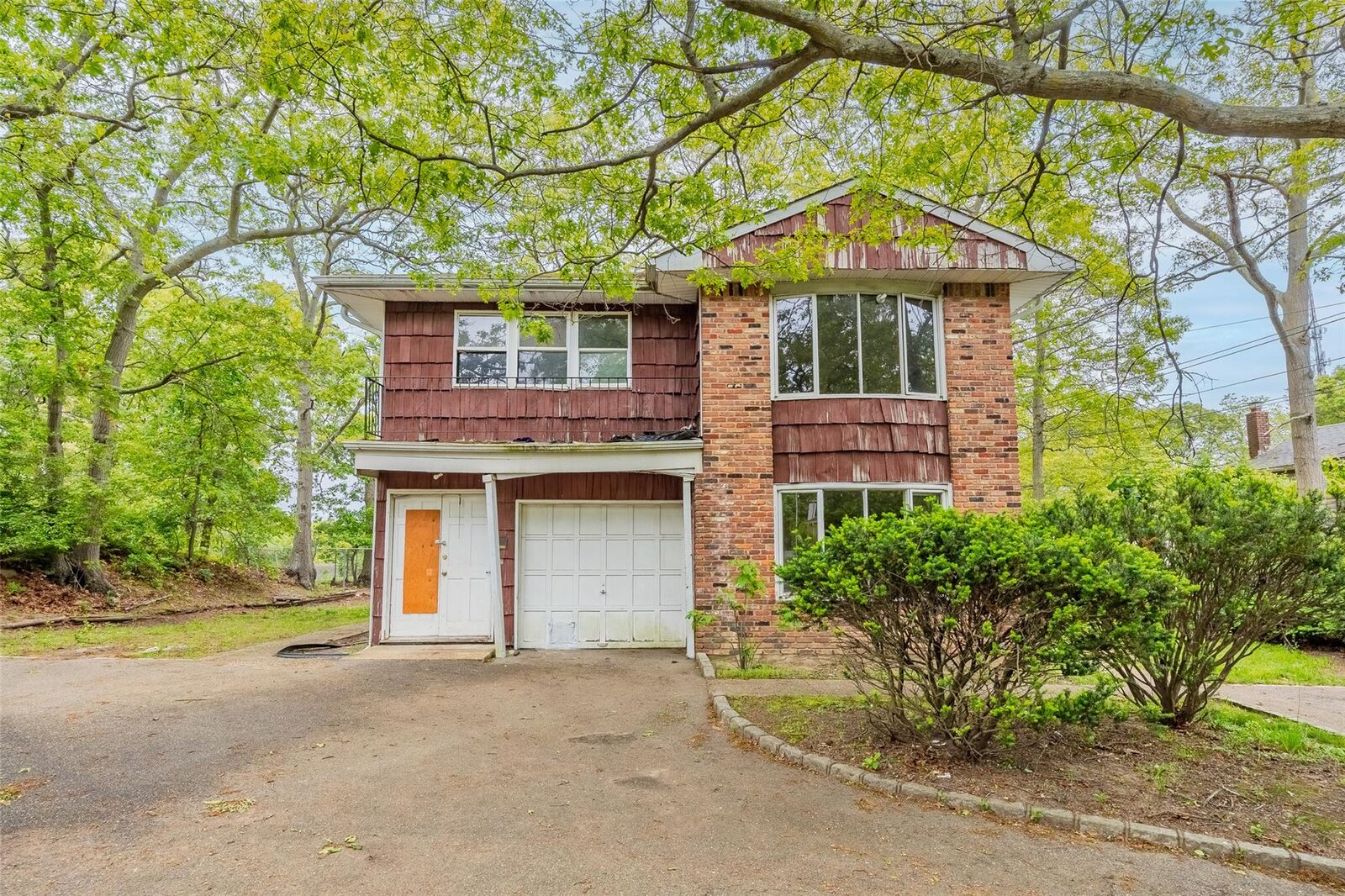 Property Photo: 95 Berkshire Drive NY 11738