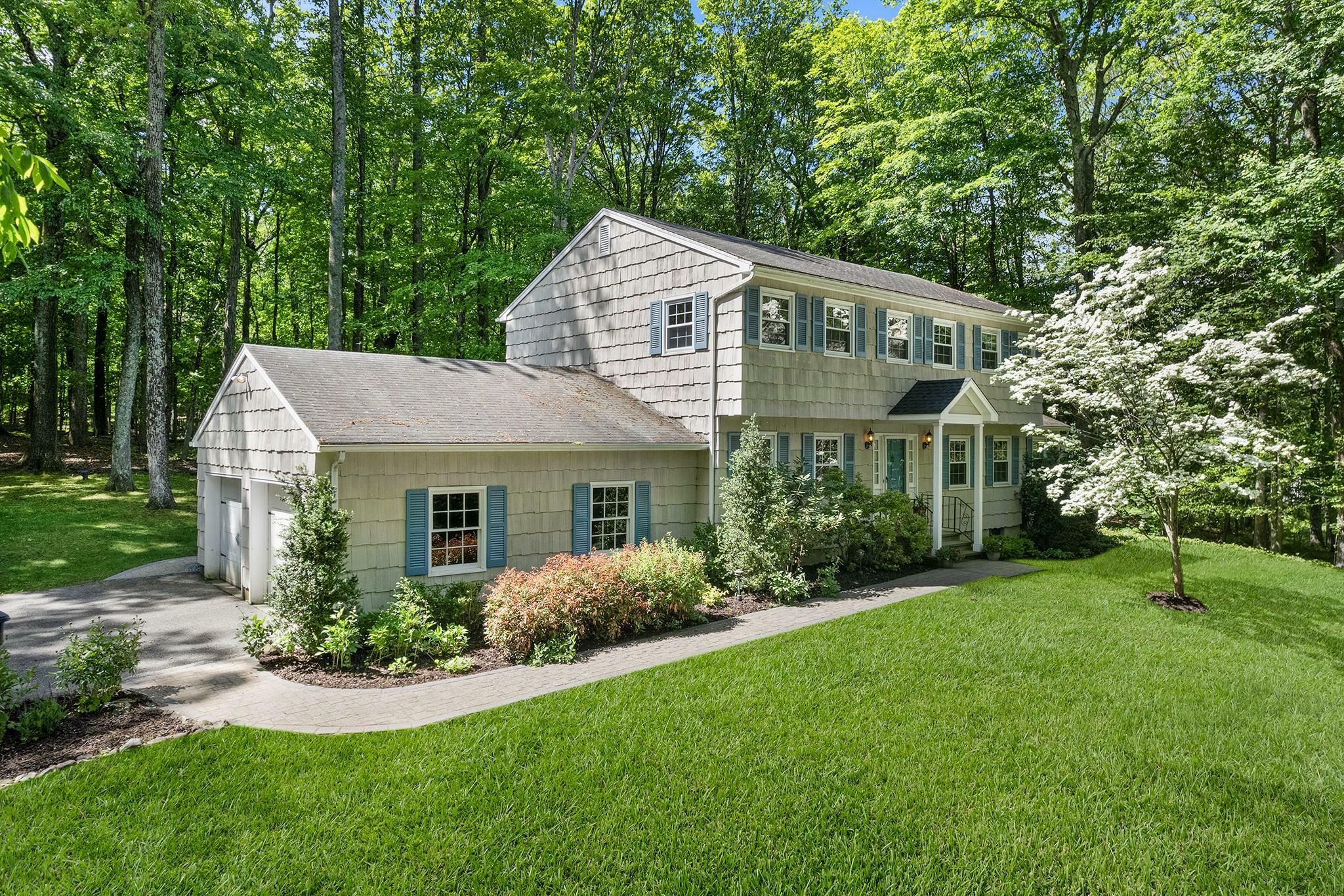Property Photo: 10 Catherine Place NY 10536